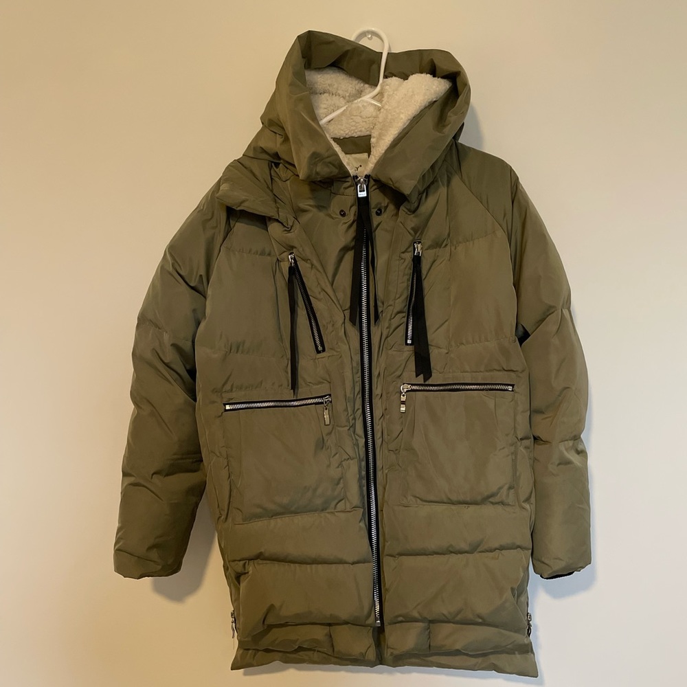 Women’s Orolay Thickened Down Jacket- Medium